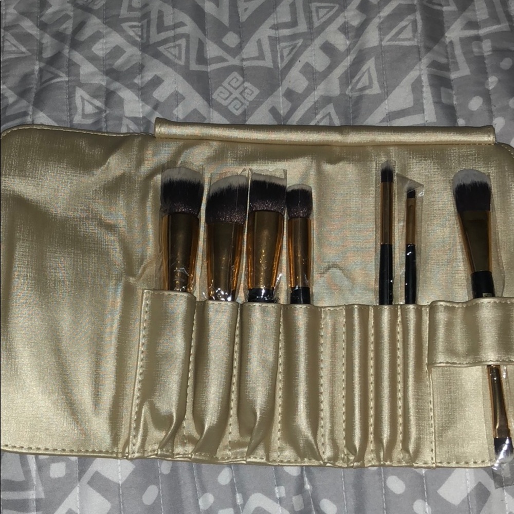 Makeup brush set